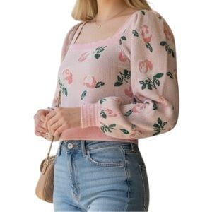 Willow & Wind Floral Crop Sweater Size Medium